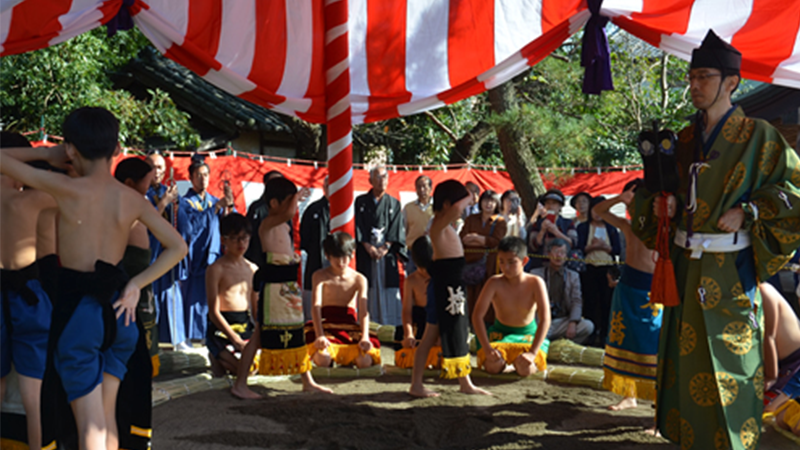 岩槻の古式土俵入り（釣上地区）